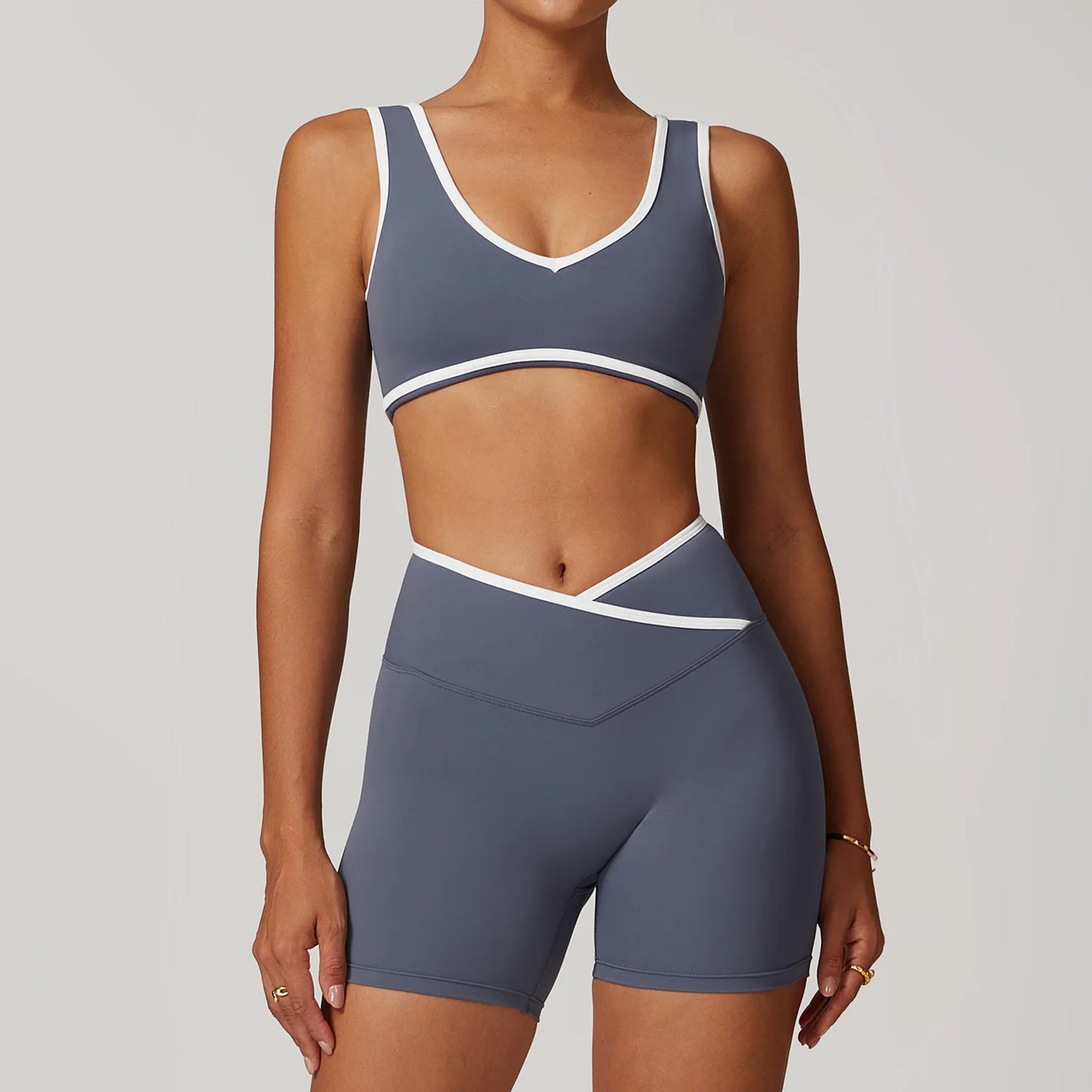 Women’s Workout Outfit – 2-Piece Athletic Set