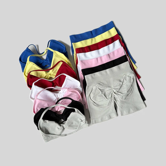 Seamless Fitness Set – High Waist Shorts & Tank Top